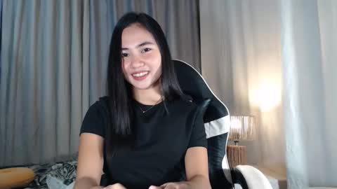 Snapshot of urhot_angelica chatting on 02.18.26 Angelica online show from 02.18.26