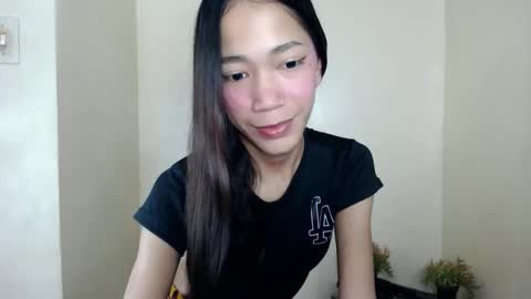 Snapshot of urhot_athena chatting on 10.10.25 urhot_athena online show from 10.10.25