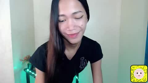 Snapshot of urhot_athena chatting on 10.16.25 urhot_athena online show from 10.16.25
