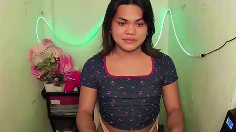 urhottie_bella online show from 10.05.25