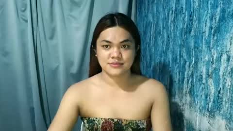 Snapshot of urhottie_bella chatting on 06.20.26 urhottie_bella online show from 06.20.26