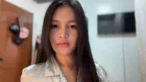 Amira online show from 09.26.25