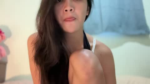 Snapshot of urkatiecookie chatting on 06.05.26 Amira online show from 06.05.26