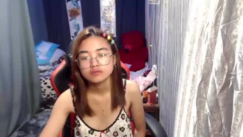 urlovelychinita online show from 01.03.25