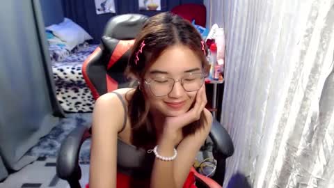 urlovelychinita online show from 01.08.25