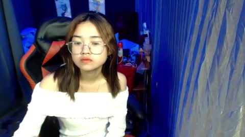 urlovelychinita online show from 01.10.25
