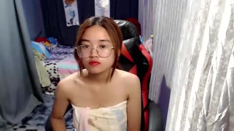 urlovelychinita online show from 01.13.25