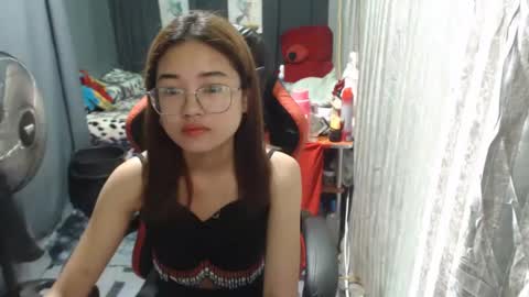 urlovelychinita online show from 01.27.25