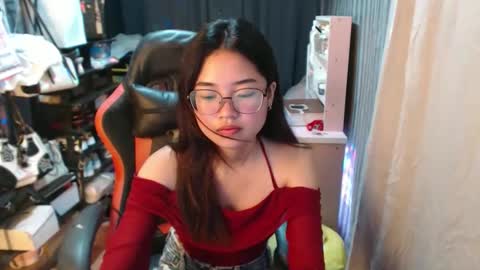 urlovelychinita online show from 10.02.25