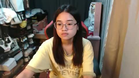 urlovelychinita online show from 10.02.25