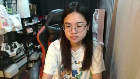 urlovelychinita online show from 10.10.25