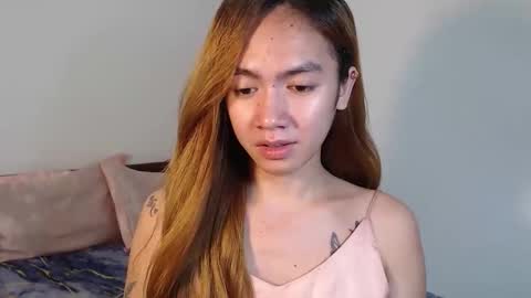 Snapshot of urlovelypinayxxx chatting on 11.29.25 MIYA online show from 11.29.25