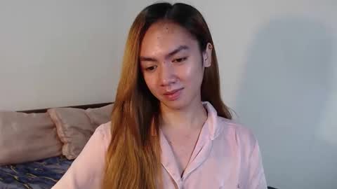 Snapshot of urlovelypinayxxx chatting on 12.03.25 MIYA online show from 12.03.25