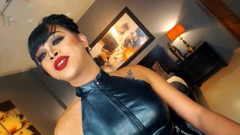 UrMajestyTyra online show from 11.07.25