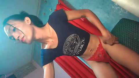 Snapshot of urnaughty_kim chatting on 04.13.26 Kim online show from 04.13.26