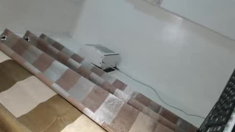 Snapshot of urnaughtysexy_alina chatting on 10.30.25 Your sexy alina online show from 10.30.25