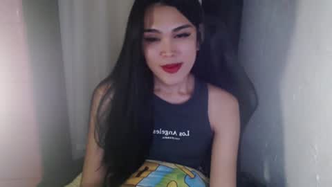 Snapshot of urpinayjenfuckerxxx chatting on 01.15.25 Jenny online show from 01.15.25