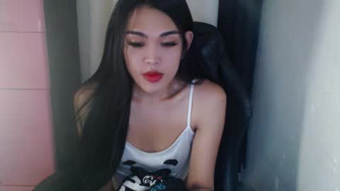 Snapshot of urpinayjenfuckerxxx chatting on 01.20.25 Jenny online show from 01.20.25