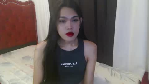 Snapshot of urpinayjenfuckerxxx chatting on 09.24.25 Jenny online show from 09.24.25