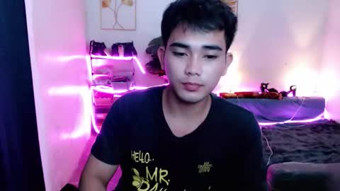 urpinoy_cummer online show from 12.19.25