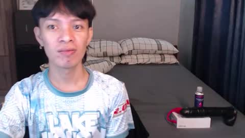 Snapshot of urpinoyasianx chatting on 09.25.25 Mel online show from 09.25.25