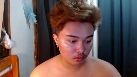 Snapshot of urpinoyjohnx chatting on 10.02.25 urpinoyjohnx online show from 10.02.25