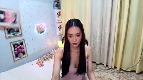 Snapshot of urqueenangel72 chatting on 10.13.25 urqueenangel72 online show from 10.13.25