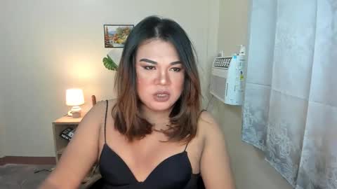 ursangredeia online show from 10.19.25