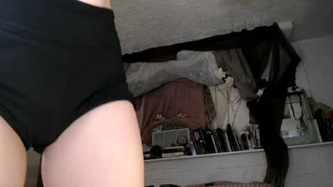 Maxi Mills . My Orgasm is in your hands Private is Open online show from 07.04.26