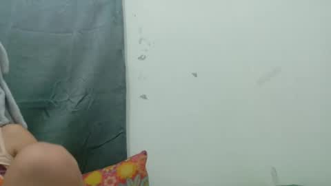 Snapshot of ursexy_pinay_skinny chatting on 01.16.26 im jenny online show from 01.16.26