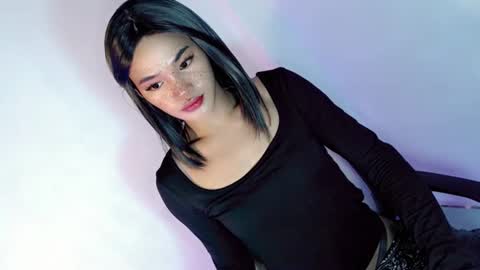 I AM ZOEY AND IM NOT EXPENSIVE I JUST KNOW MY WORTH online show from 08.08.26