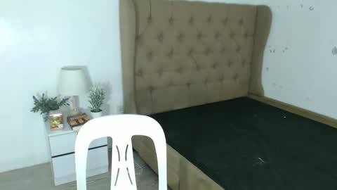 JUST CALL ME KRISTEN online show from 10.28.25