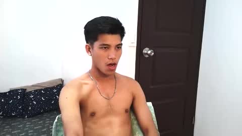 ursweetie_boy online show from 03.18.26