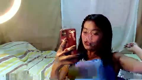 Snapshot of urtinypinay chatting on 09.24.25 urtinypinay online show from 09.24.25