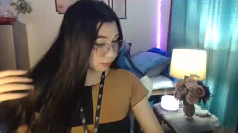 Snapshot of urwetasianprincessxx chatting on 12.04.24 Ashley Kate Mateo Gray online show from 12.04.24