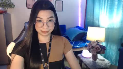 Snapshot of urwetasianprincessxx chatting on 12.22.24 Ashley Kate Mateo Gray online show from 12.22.24