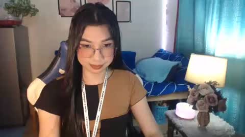 Snapshot of urwetasianprincessxx chatting on 01.08.25 Ashley Kate Mateo Gray online show from 01.08.25
