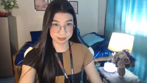Snapshot of urwetasianprincessxx chatting on 01.23.25 Ashley Kate Mateo Gray online show from 01.23.25
