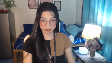 Snapshot of urwetasianprincessxx chatting on 01.27.25 Ashley Kate Mateo Gray online show from 01.27.25
