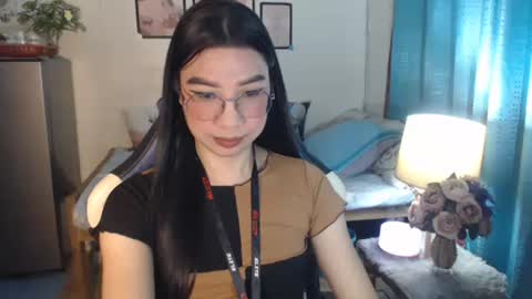 Snapshot of urwetasianprincessxx chatting on 02.12.25 Ashley Kate Mateo Gray online show from 02.12.25