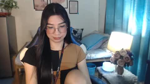 Snapshot of urwetasianprincessxx chatting on 02.12.25 Ashley Kate Mateo Gray online show from 02.12.25