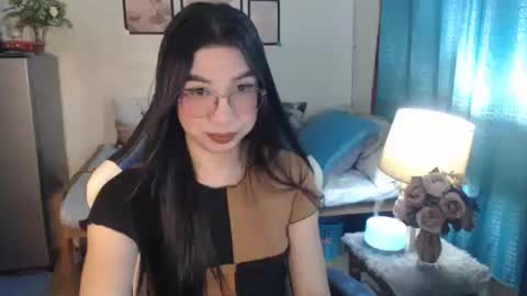 Snapshot of urwetasianprincessxx chatting on 02.20.25 Ashley Kate Mateo Gray online show from 02.20.25