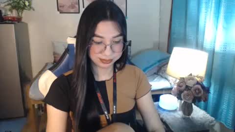 Snapshot of urwetasianprincessxx chatting on 02.21.25 Ashley Kate Mateo Gray online show from 02.21.25
