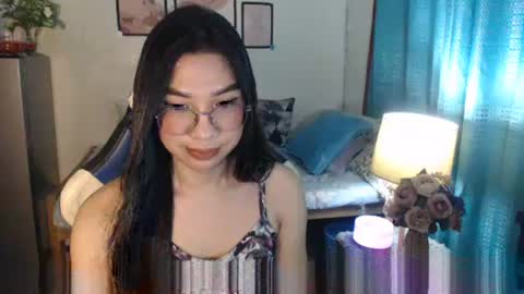 Snapshot of urwetasianprincessxx chatting on 03.04.25 Ashley Kate Mateo Gray online show from 03.04.25