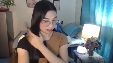 Snapshot of urwetasianprincessxx chatting on 03.05.25 Ashley Kate Mateo Gray online show from 03.05.25
