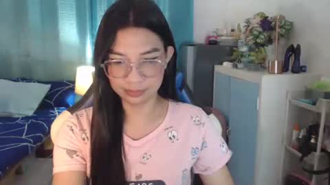 Snapshot of urwetasianprincessxx chatting on 09.08.25 Ashley Kate Mateo Gray online show from 09.08.25