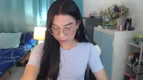 Snapshot of urwetasianprincessxx chatting on 09.09.25 Ashley Kate Mateo Gray online show from 09.09.25