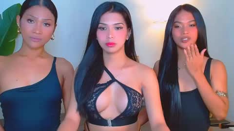 urwildest_margaret online show from 04.11.26