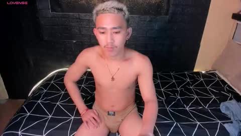 Snapshot of urxxxhotandie chatting on 11.16.25 Marco online show from 11.16.25