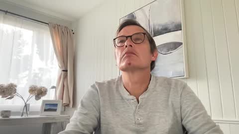 Snapshot of usablemale chatting on 02.28.25 P online show from 02.28.25